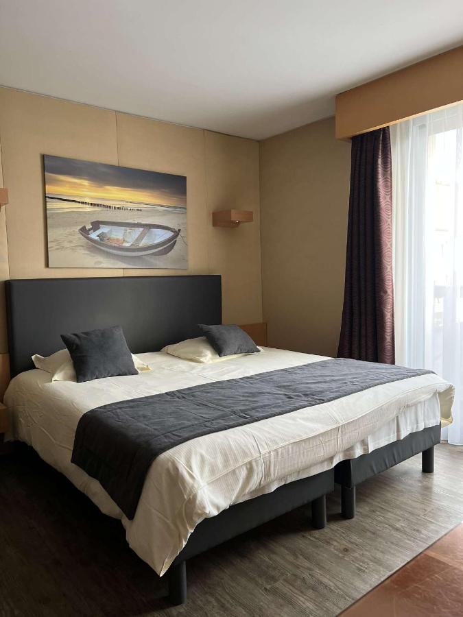 Amiraute Hotel Golf Deauville Touques Luaran gambar